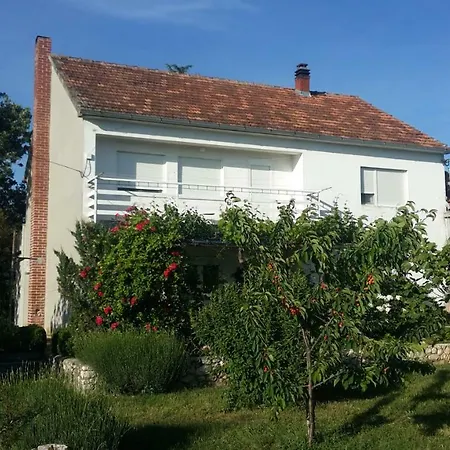 아파트 Brigitte *