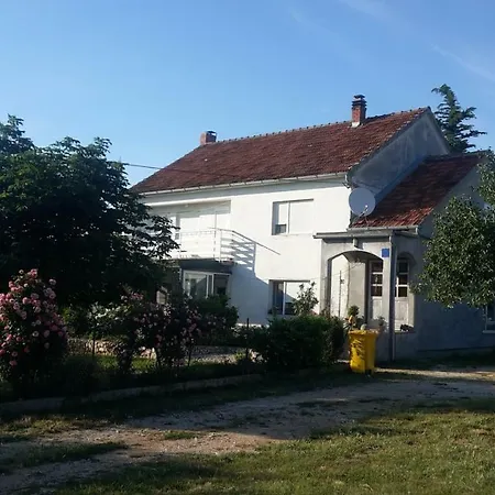 Brigitte Apartament Vrsi