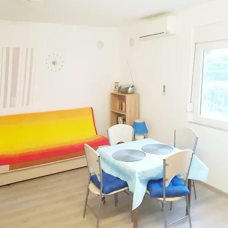 Brigitte Apartament *